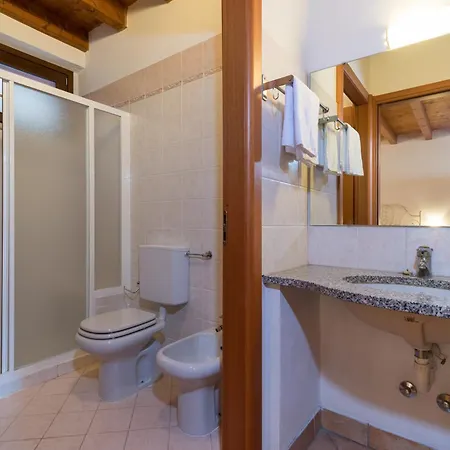 La Caletta Bolognese 3* برنزوني سول جاردا
